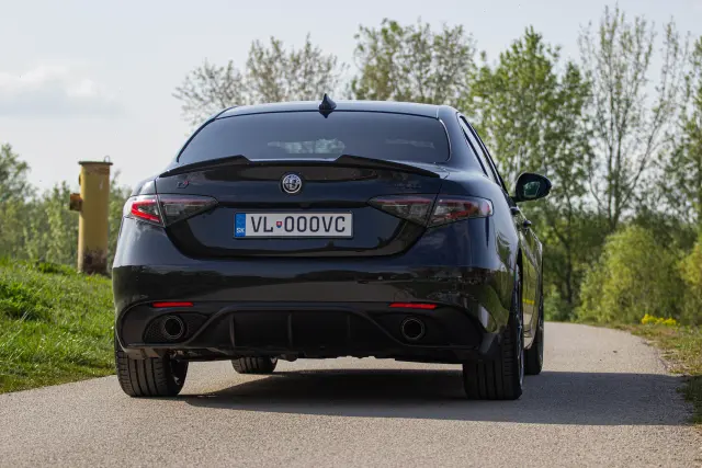 Alfa Romeo Giulia — Competizone – 10