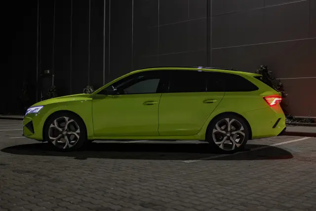 Škoda Octavia RS – Nočná jazda