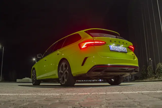 Škoda Octavia RS – Nočná jazda – 16