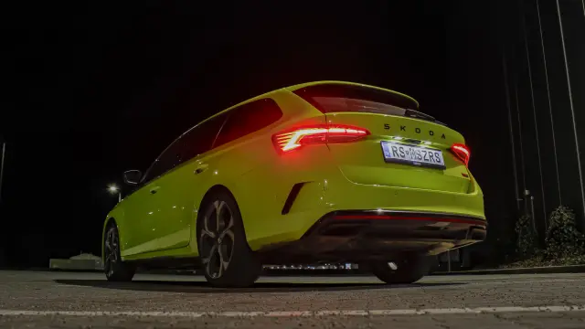 Škoda Octavia RS – Nočná jazda – 17